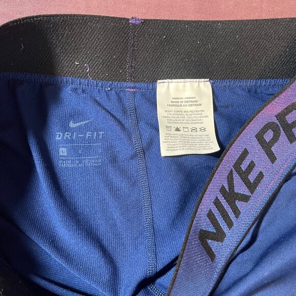 Nike Pro Leggings tights with logo on waist and down leg in purple - Size Large - Picture 6 of 7